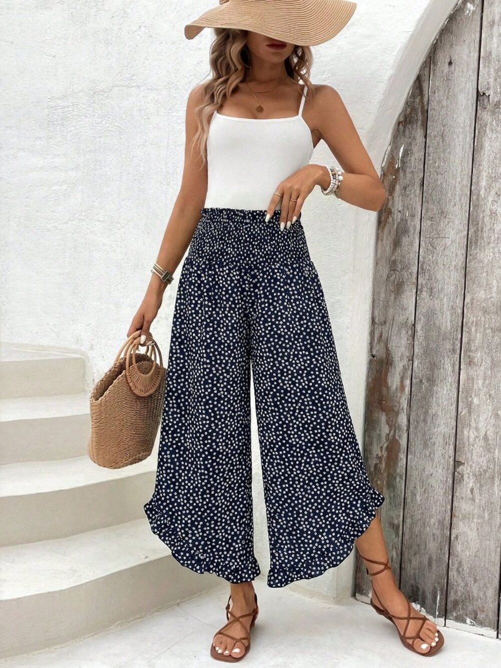 Casual Women's Ruffled Hem Ditsy Floral Pants - Picture 4 of 5